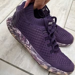 Women's sz 12 No Bull athletic shoes